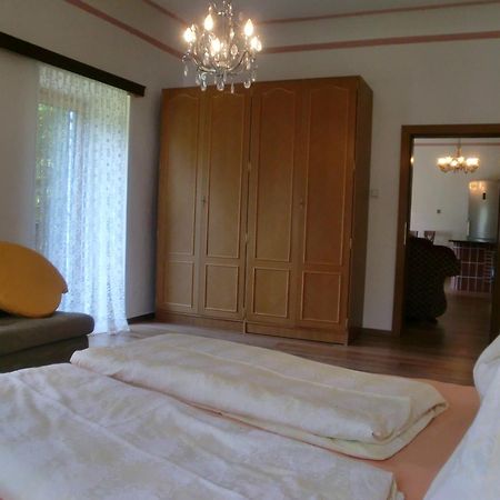 Garten- & Loggia-Appartement Herrenhaus Dellach im Drautal Dış mekan fotoğraf