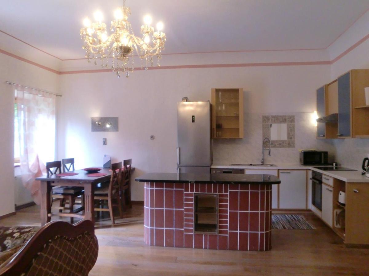 Garten- & Loggia-Appartement Herrenhaus Dellach im Drautal Dış mekan fotoğraf