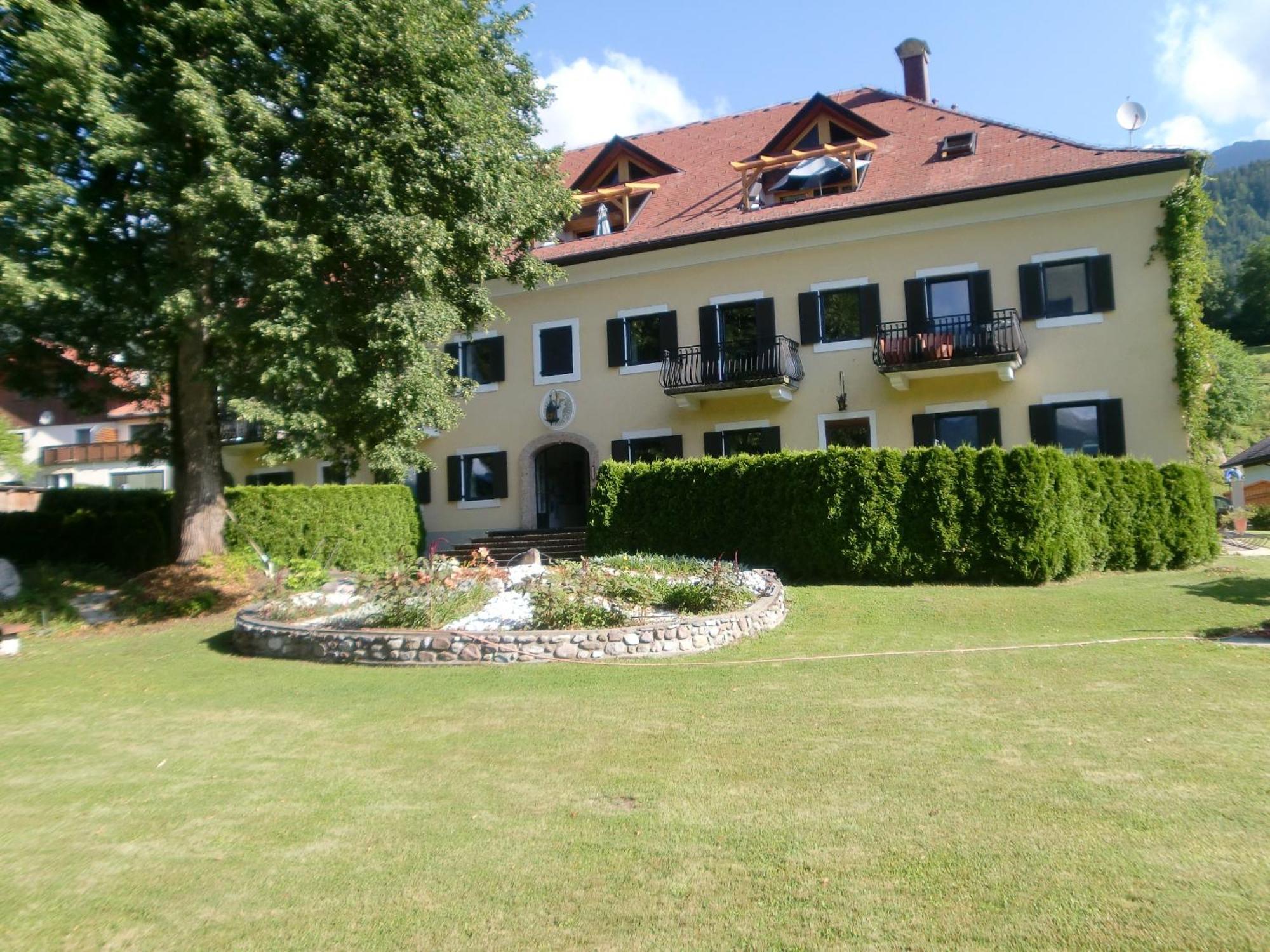 Garten- & Loggia-Appartement Herrenhaus Dellach im Drautal Dış mekan fotoğraf