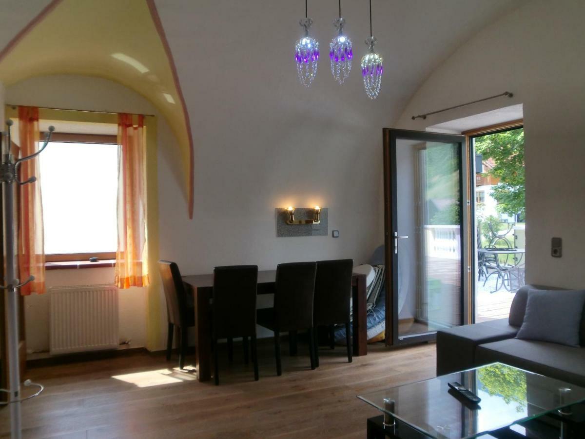 Garten- & Loggia-Appartement Herrenhaus Dellach im Drautal Dış mekan fotoğraf