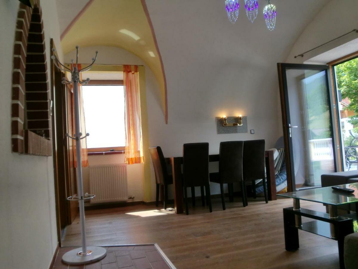 Garten- & Loggia-Appartement Herrenhaus Dellach im Drautal Dış mekan fotoğraf