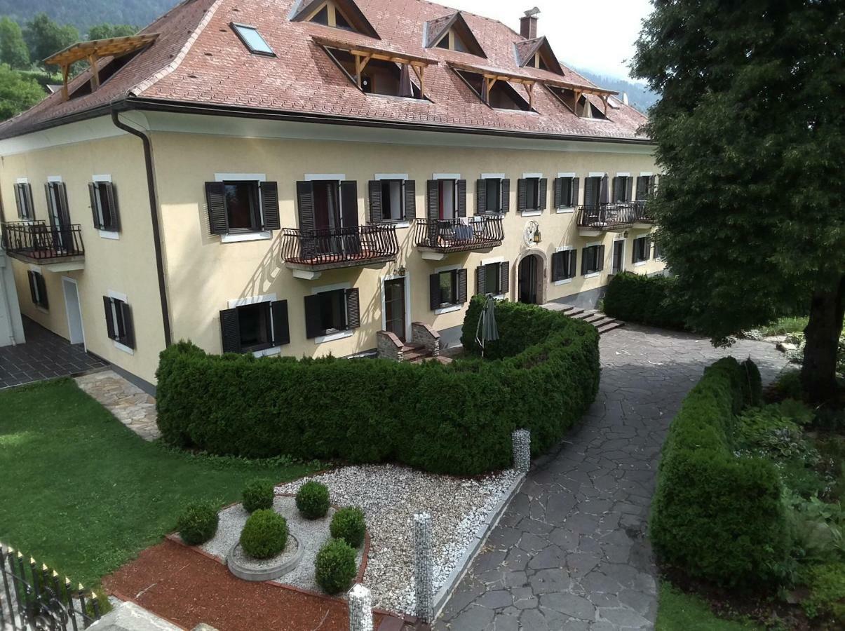 Garten- & Loggia-Appartement Herrenhaus Dellach im Drautal Dış mekan fotoğraf