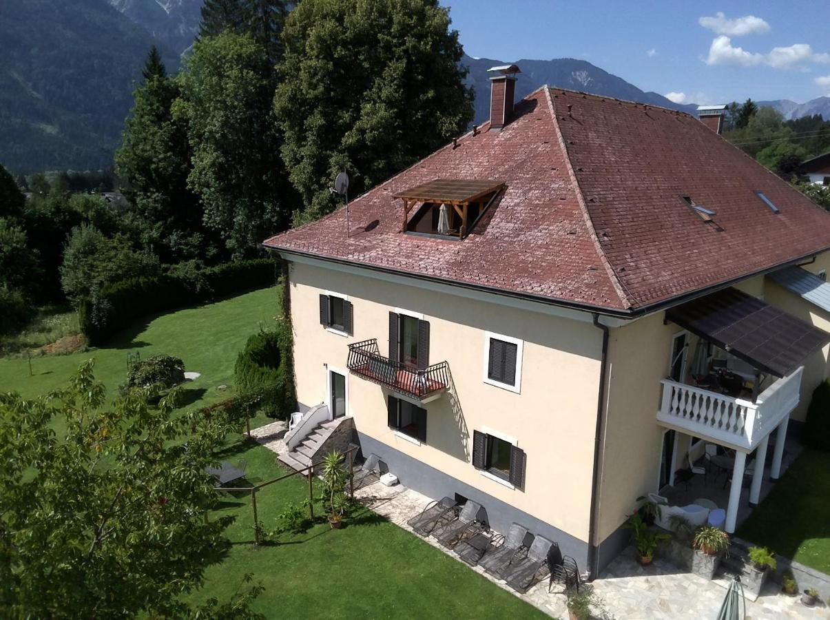 Garten- & Loggia-Appartement Herrenhaus Dellach im Drautal Dış mekan fotoğraf