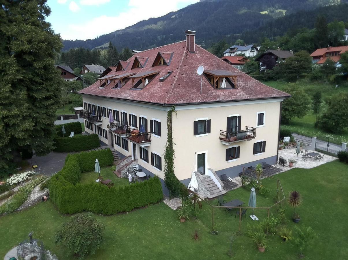 Garten- & Loggia-Appartement Herrenhaus Dellach im Drautal Dış mekan fotoğraf